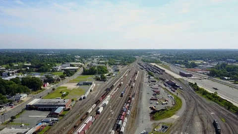 Aerial view of train tracks outside Charlotte North Carolina USA 4K Stockbeeldmateriaal 90357038
