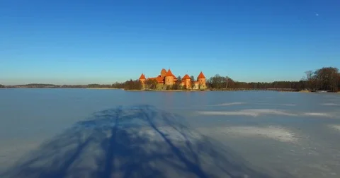 Aerial view of Trakai old castle and Galve lake, Lithuania - 002 Vídeo Stock 72965711