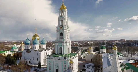 Aerial view of Trinity Lavra in town Sergiyev Posad near Moscow Video stock 74025072