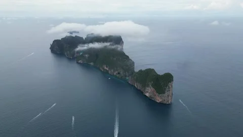 Aerial View of Tropical Phi Phi Leh Island in Koh Phi Phi, Thailand Stock Footage 334722039