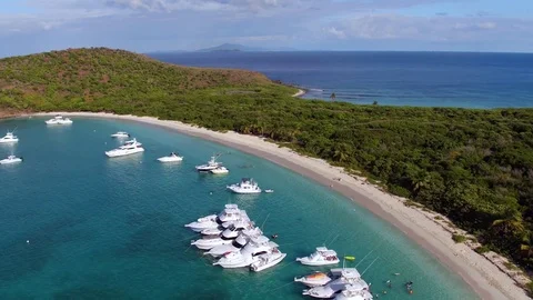 Aerial view of turtle beach, culebrita, playa tortuga, Puerto Rico 動画素材 71734727