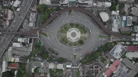 Aerial view of Victory Monument with low traffic Stock-Footage 223190100