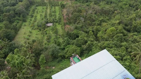 Aerial View of Viewpoint Building and Tropical Forest Koh Samui Vídeos de archivo 337288256