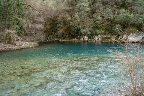 Aerial view of voidomatis river with the clear waters and the famous bridge in Fotos Stock