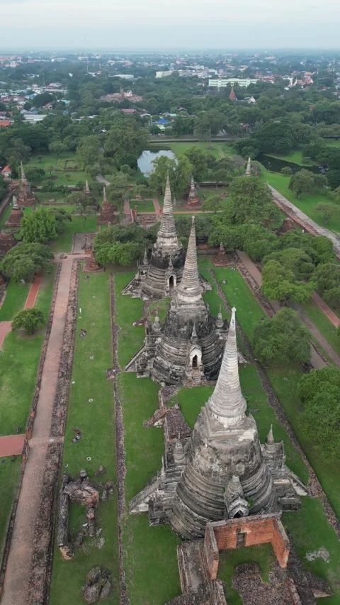 Aerial View of Wat Phra Si Sanphet Temples in Ayutthaya, Thailand Video stock 335586377