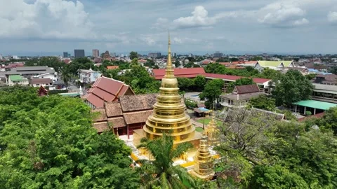 Aerial view of Wat Phra Singh Chiang Mai Thailand Vídeos de archivo 266516208