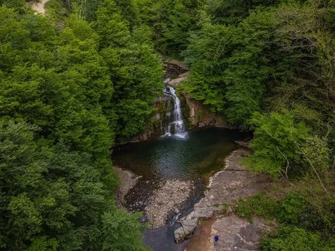 Aerial  view of the waterfall in spring 库存照片