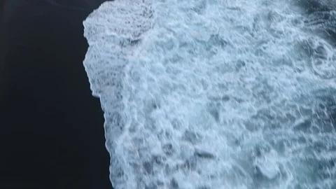 Aerial view of waves breaking on sandy beach. Stock-Footage 104199052
