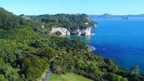 Aerial view of white cliffs and beaches of Coromandel, North Island, New Zealand 库存影片 89726860