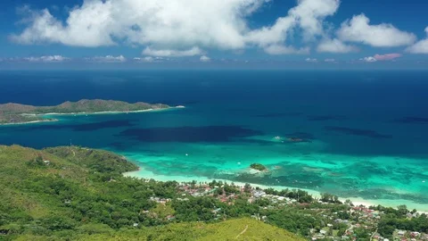 Aerial view of white sand beach - Anse Volbert, Praslin Island, Seychelles Vídeos de archivo 99986413