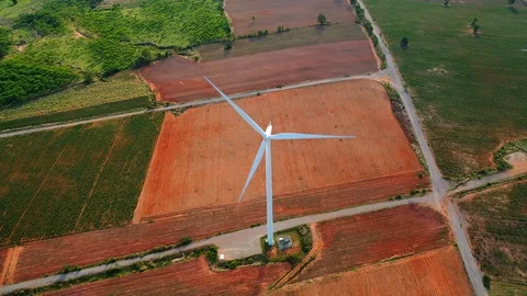 Aerial view of wind turbines on the field. Production of clean energy without po Video stock 107539014