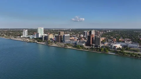 Aerial view of Windsor City，Canada Видео 334400521