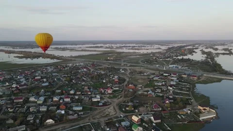 Aerial view of a yellow balloon Stock Footage 193813273
