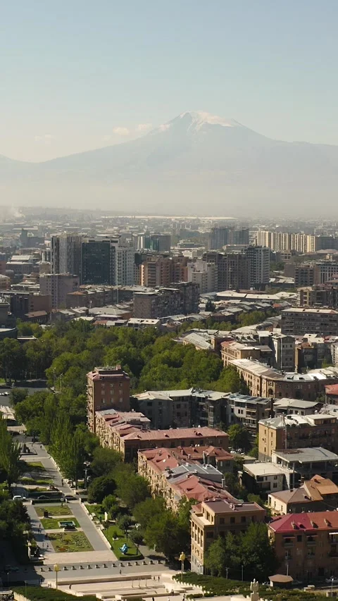 Aerial View of Yerevan Cityscape 動画素材 336229778