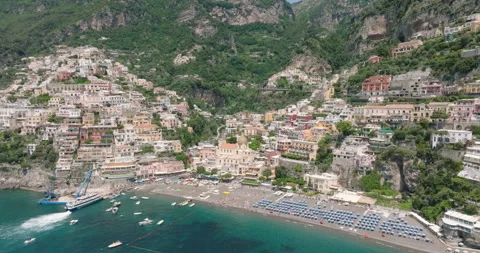 Aerial Views of Positano Vídeos de archivo 251911482