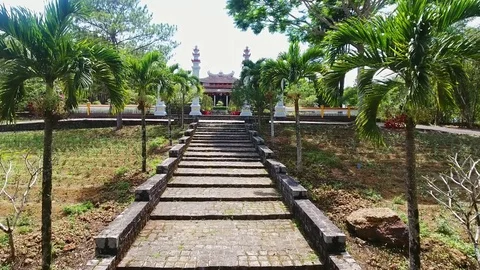  Aerial views of a Temple in Da Lat Vietnam. Stock-Footage 84670237