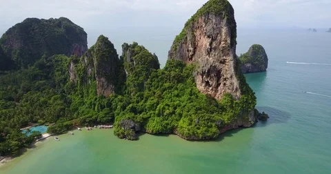 Aerial West Railay Cliffs 動画素材 80177885