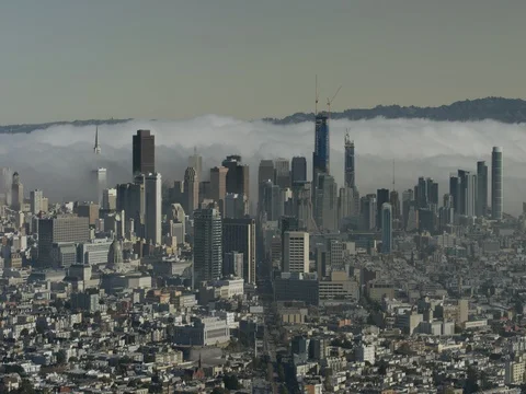 Aerial of white clouds moving over San Francisco skyline Stock-Footage 77321581