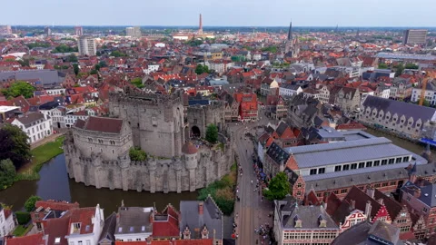 Aerial wide angle panoramic view of Gravensteen medieval castle fortress 動画素材 339368241