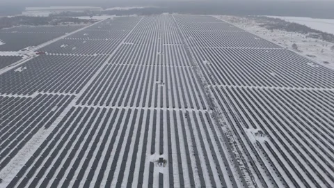 Aerial Winter View of Large Solar Park Near Leipzig Covered in Snow 스톡 동영상 328723789