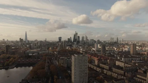 Aerial zoom in view of the skyline of central London from the East Stock Footage 101907818