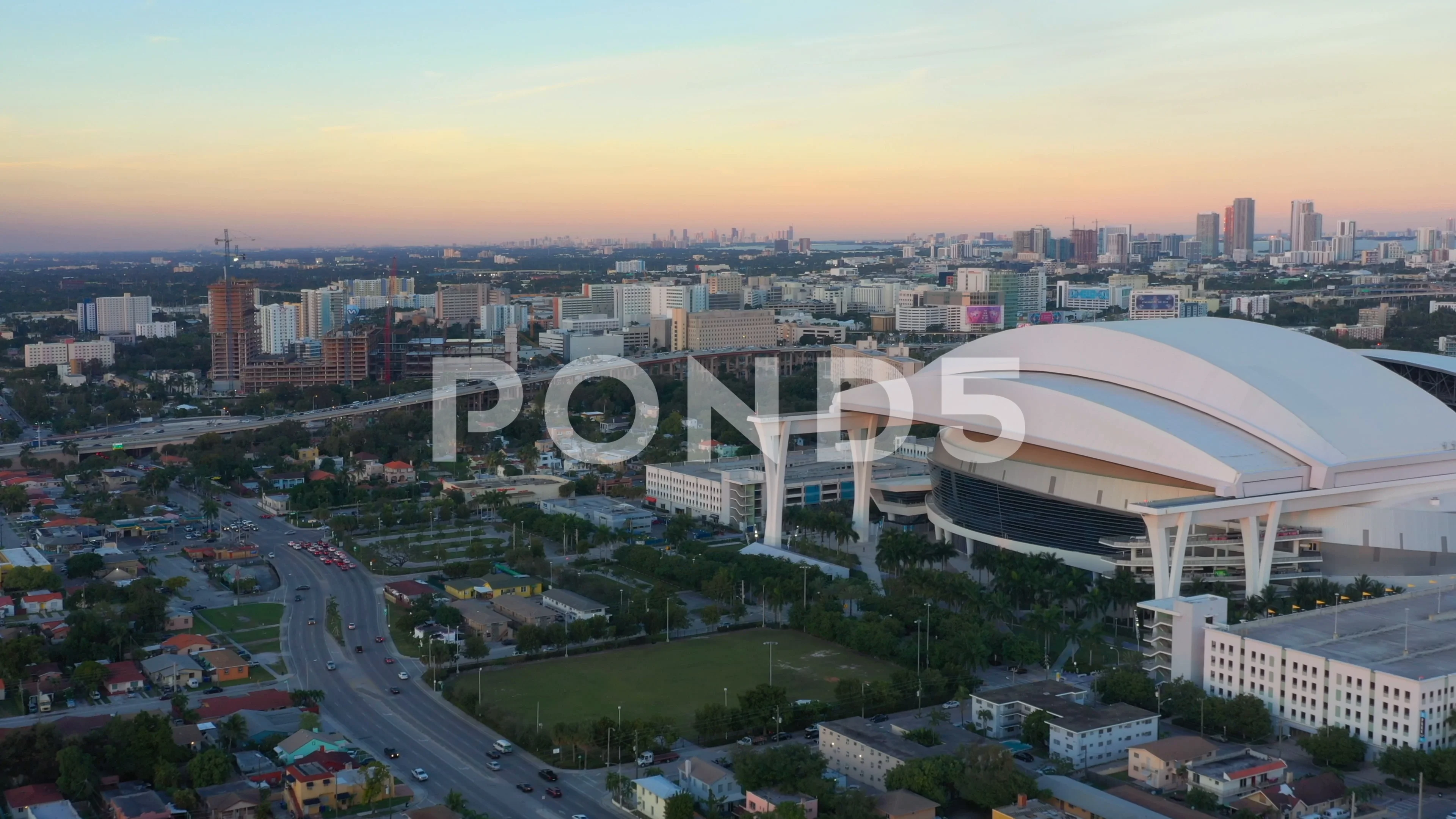 201,853 Marlins Park Stock Photos, High-Res Pictures, and Images - Getty  Images