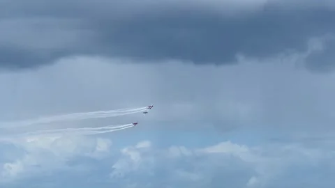 Aerobatic Propeller Planes Performing Formation Stunts at Gold Coast Air Show Vidéo 345024197