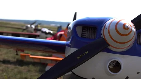 Aerobatic RC model aircraft Video stock 102022237