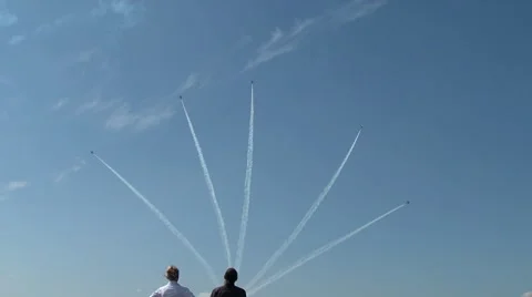 Aerobatic Team Draws A Pattern In The Sky 2 스톡 동영상 8562878