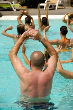 Aerobic in pool Foto stock