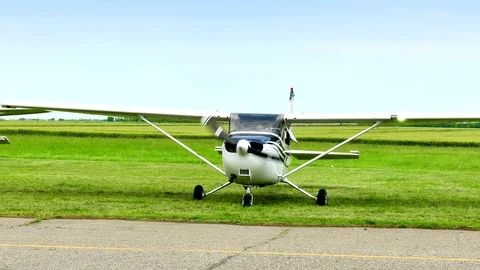 Aeromiting Aircraft Stock-Footage 91435847