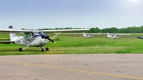 Aeromiting Aircraft Stock-Footage 91570198