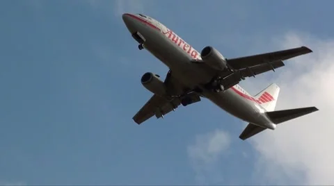 Aeroplane flying overhead Stock Footage
