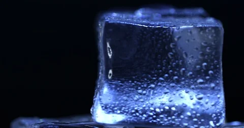 Aesthetic Ice Cubes on Black Background Vidéo 104485710