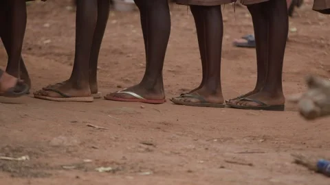 African children queue for lunch during break between classes at primary school Vidéo 311040465