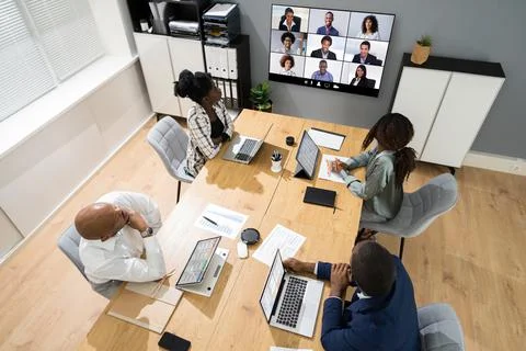 African Group On Screen Foto stock