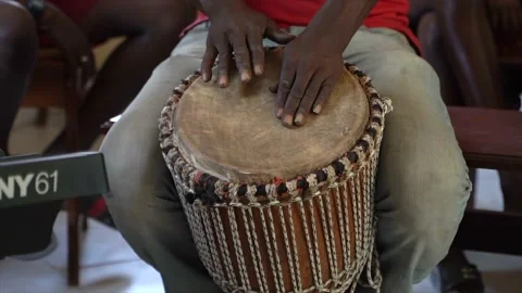African man playing drum 스톡 동영상 219593816
