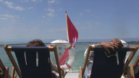 Aft flag and deck chairs Vidéo 725346