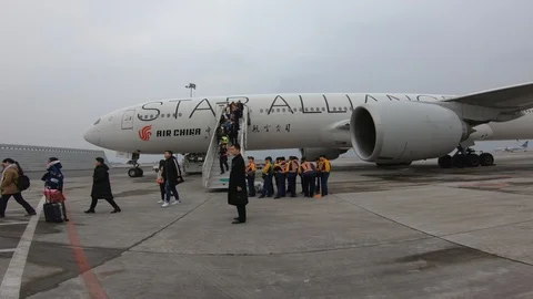 After the aircraft stops the passengers will descend from the plane 스톡 동영상 109554343