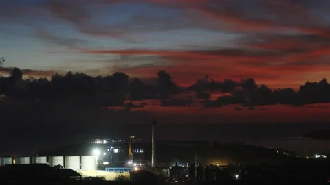 After sunset in the evening, the colorful clouds on the sea covered the sky 스톡 동영상 142246876