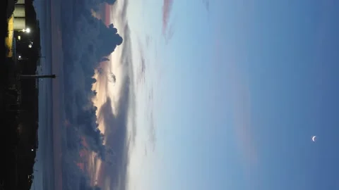 After sunset in the evening, the colorful clouds on the sea covered the sky 스톡 동영상 142247171