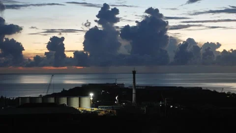 After sunset in the evening, the colorful clouds on the sea covered the sky 스톡 동영상 142247343