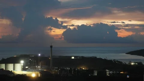 After sunset in the evening, the colorful clouds on the sea covered the sky 動画素材 142248351