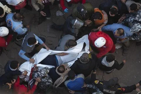 Aftermath of building collapse in Cairo, Egypt - 27 Mar 2021 Fotos de archivo