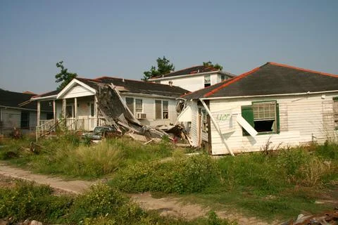 Aftermath of Hurricane Katrina Photos