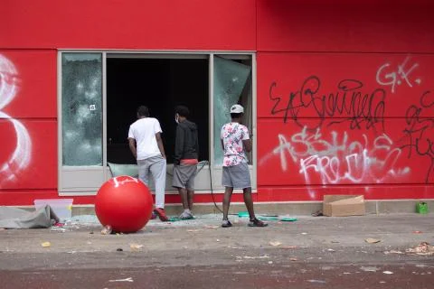 Aftermath of riots and mass protest fueled by the police killing of George Floyd Foto stock