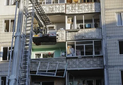 Aftermath of Russian attack on residential area in Kyiv, Ukraine - 09 Sep 2026 Fotos Stock