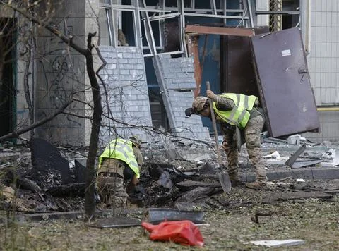 Aftermath of Russian attack on residential area in Kyiv, Ukraine - 09 Sep 2026 Fotos Stock
