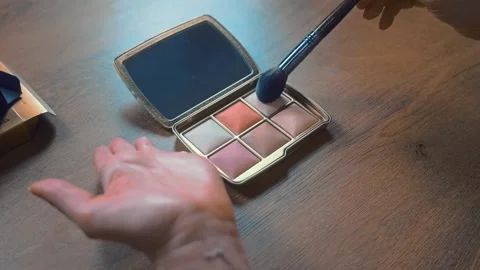 Age makeup. Testing a new palette Stock Footage 289205211