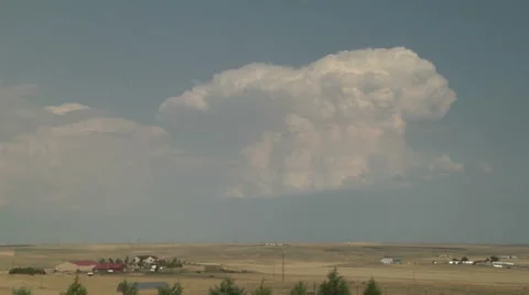 Aggregating Thunderstorms Stock Footage 54721595